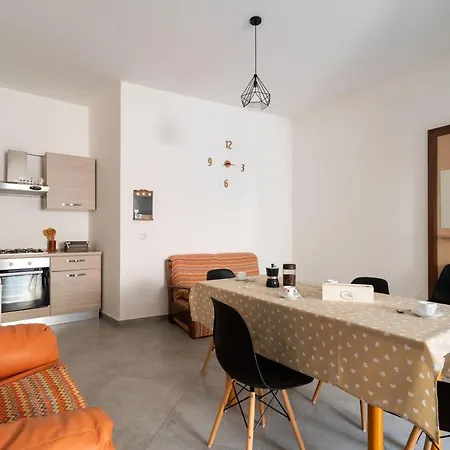 Holiday home Casa Settembrini *